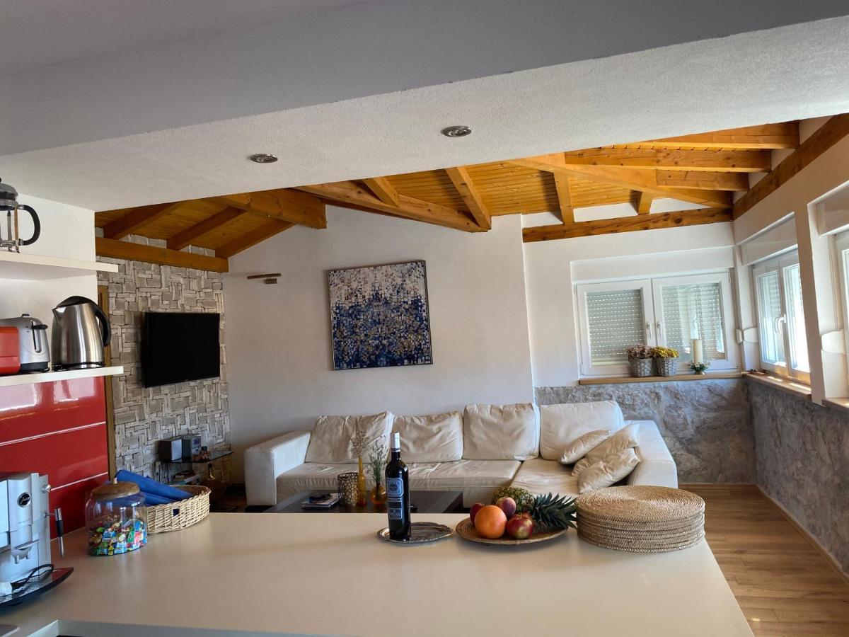 Villa Mediterranea Murter Exterior photo