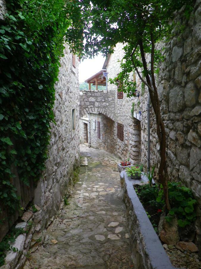 Villa Mediterranea Murter Exterior photo